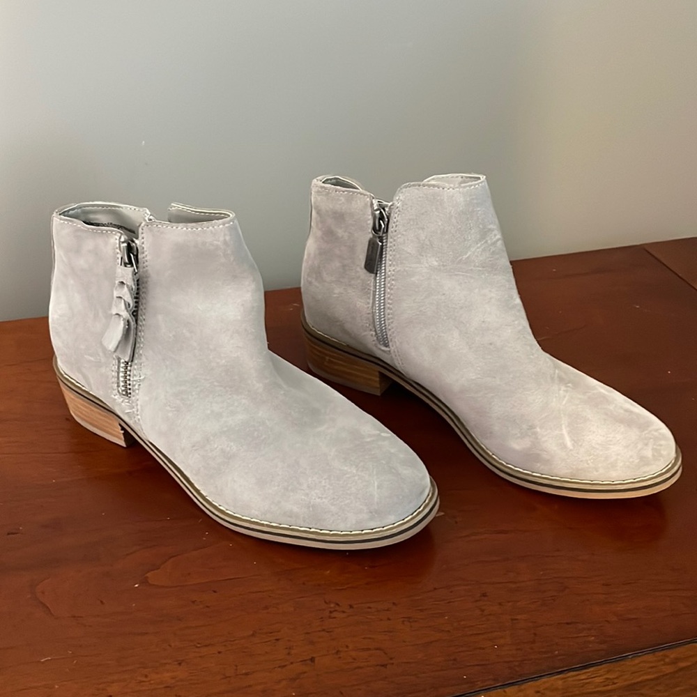 Waterproof Gray leather Blondo booties
